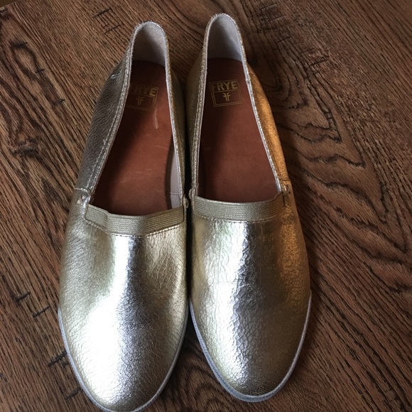 frye melanie slip on shoes